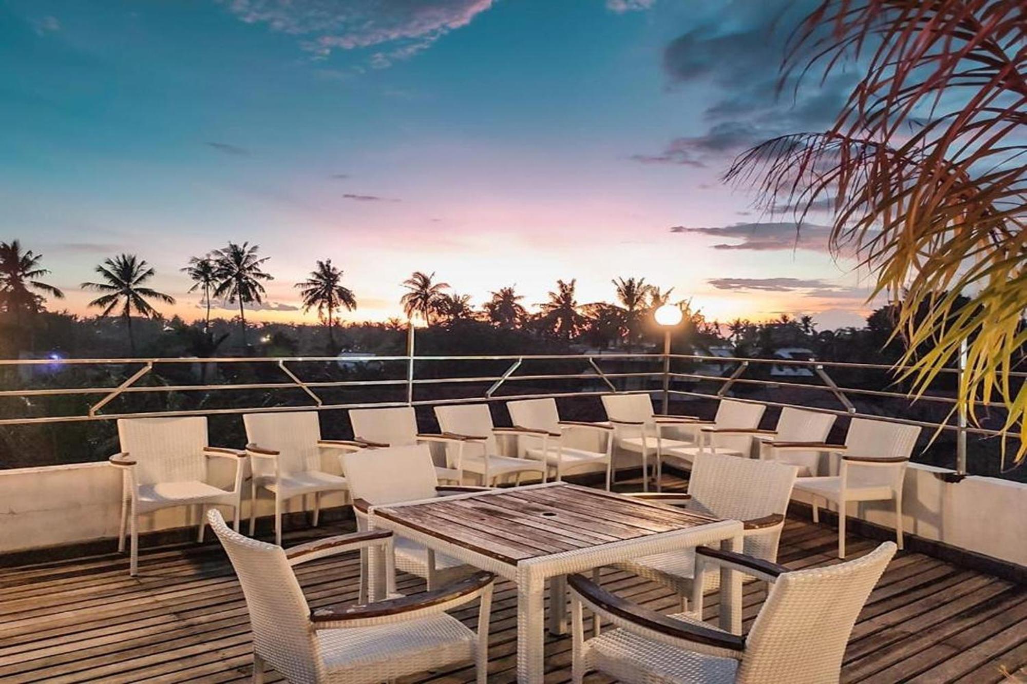 Taman Unique Hotel Senggigi Eksteriør bilde